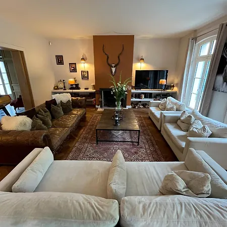 La Barbizonaise D'hote לינה וארוחת בוקר